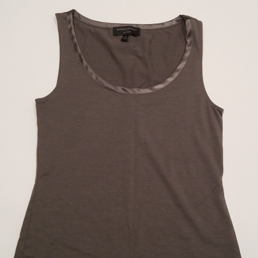 Sleeveless top